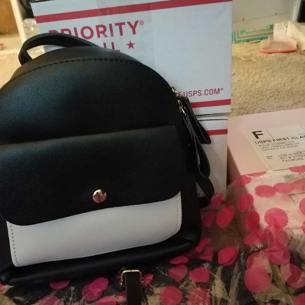 Super Cute Mini Backpack - image 1